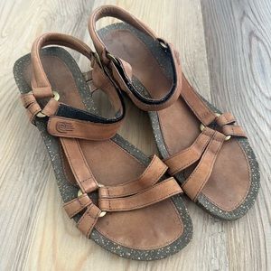 Teva sandals size 9